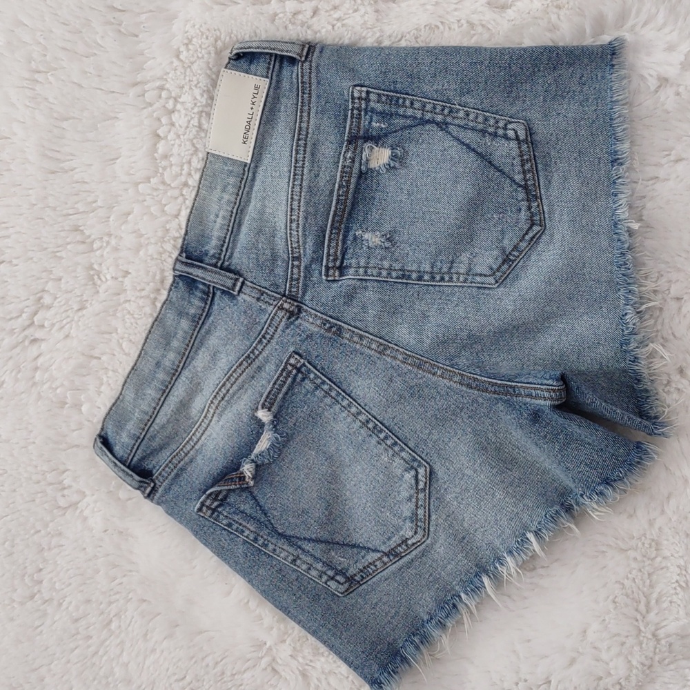 Kendall & Kylie Women's Blue Denim Shorts - Picture 13 of 13
